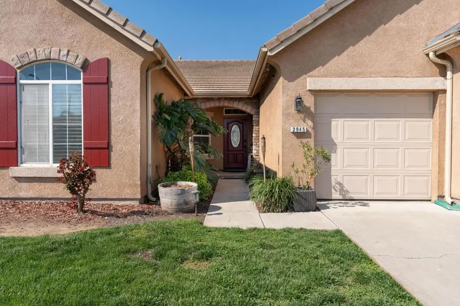 2945 S Arkle Street, Visalia, CA 93292 - #2