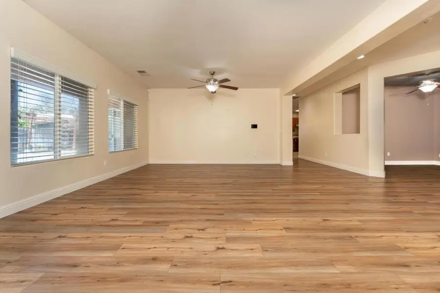 2945 S Arkle Street, Visalia, CA 93292 - #3