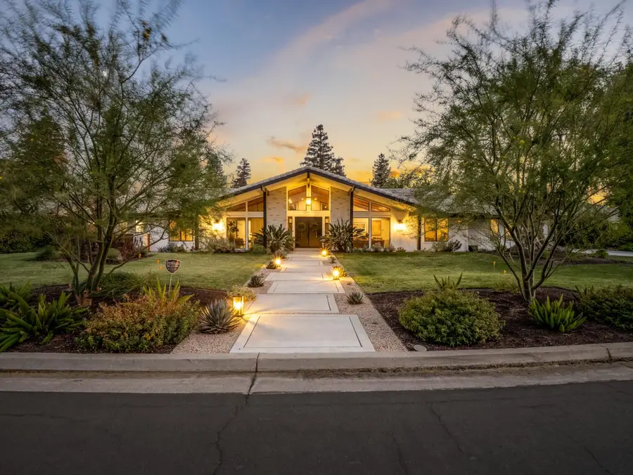 3761 W Alluvial Avenue, Fresno, CA 93711 - #2