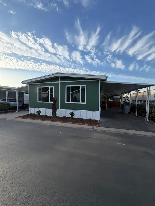 2706 W Ashlan Avenue #113, Fresno, CA 93705