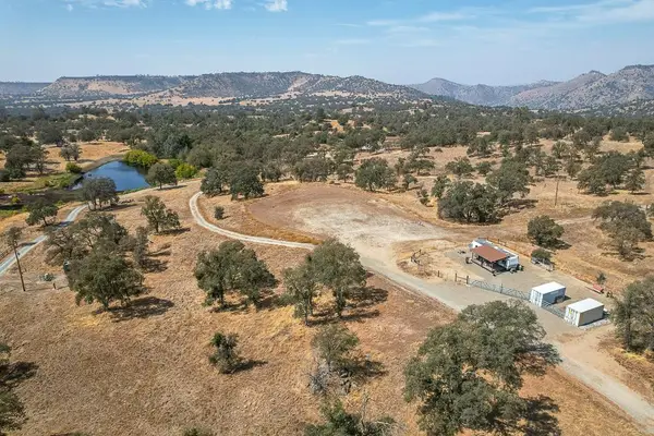 29836 Thunderbird Lane, Prather, CA 93651