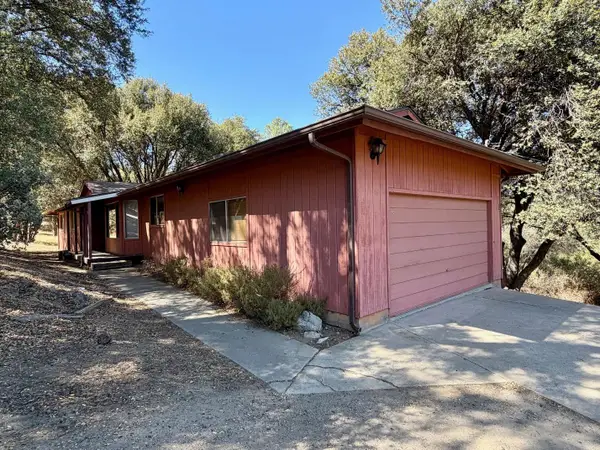50231 Spook Lane, Oakhurst, CA 93644