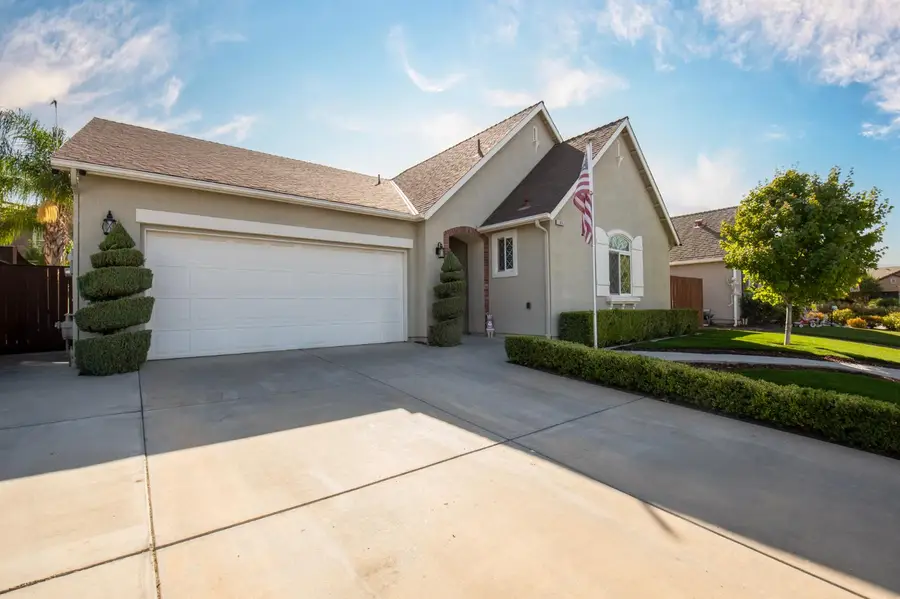 1853 Twinberry Avenue, Clovis, CA 93619 - #2