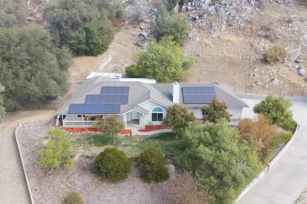 30240 Gooseberry Lane, Prather, CA 93651