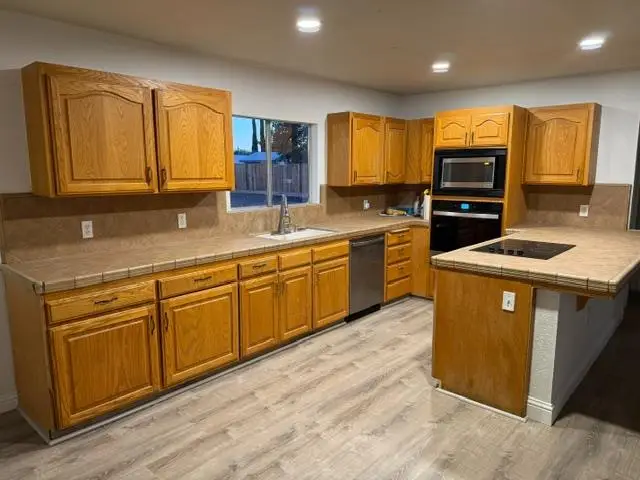 4695 W Andrews Avenue, Fresno, CA 93722 - #2