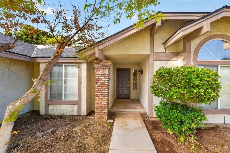 1554 E Utah Avenue, Fresno, CA 93720 - #3