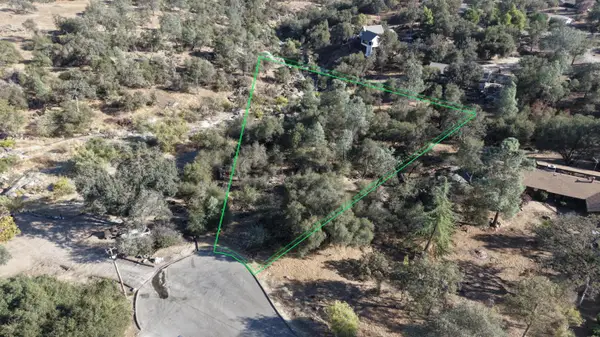 2122 Quail Court, Coarsegold, CA 93614
