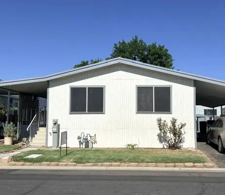 860 E Grangeville Boulevard #18, Hanford, CA 93230
