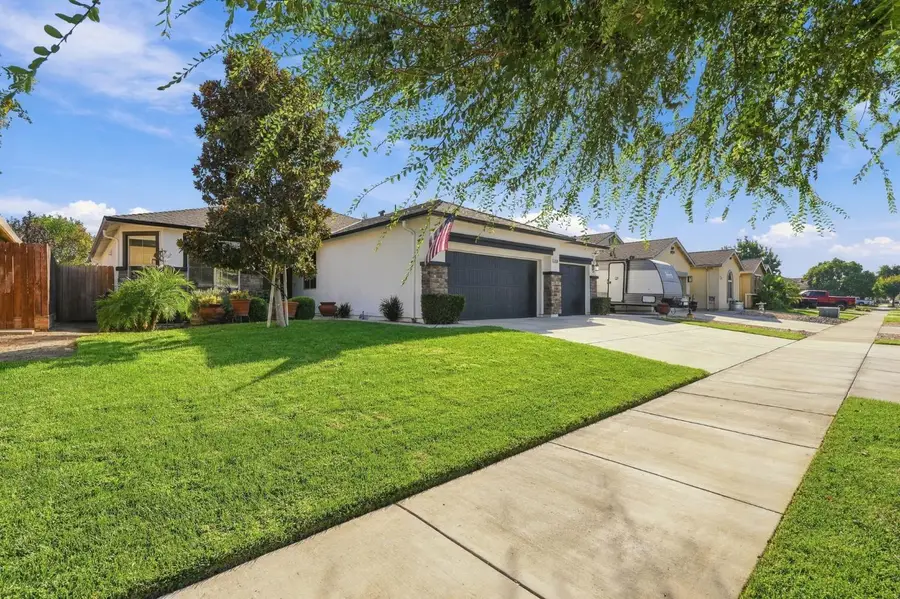 3939 E Laura, Visalia, CA 93292 - #3