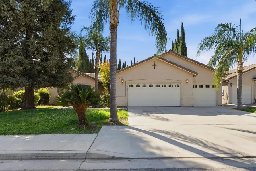 2317 E Lewis Court, Fowler, CA 93625 - #2