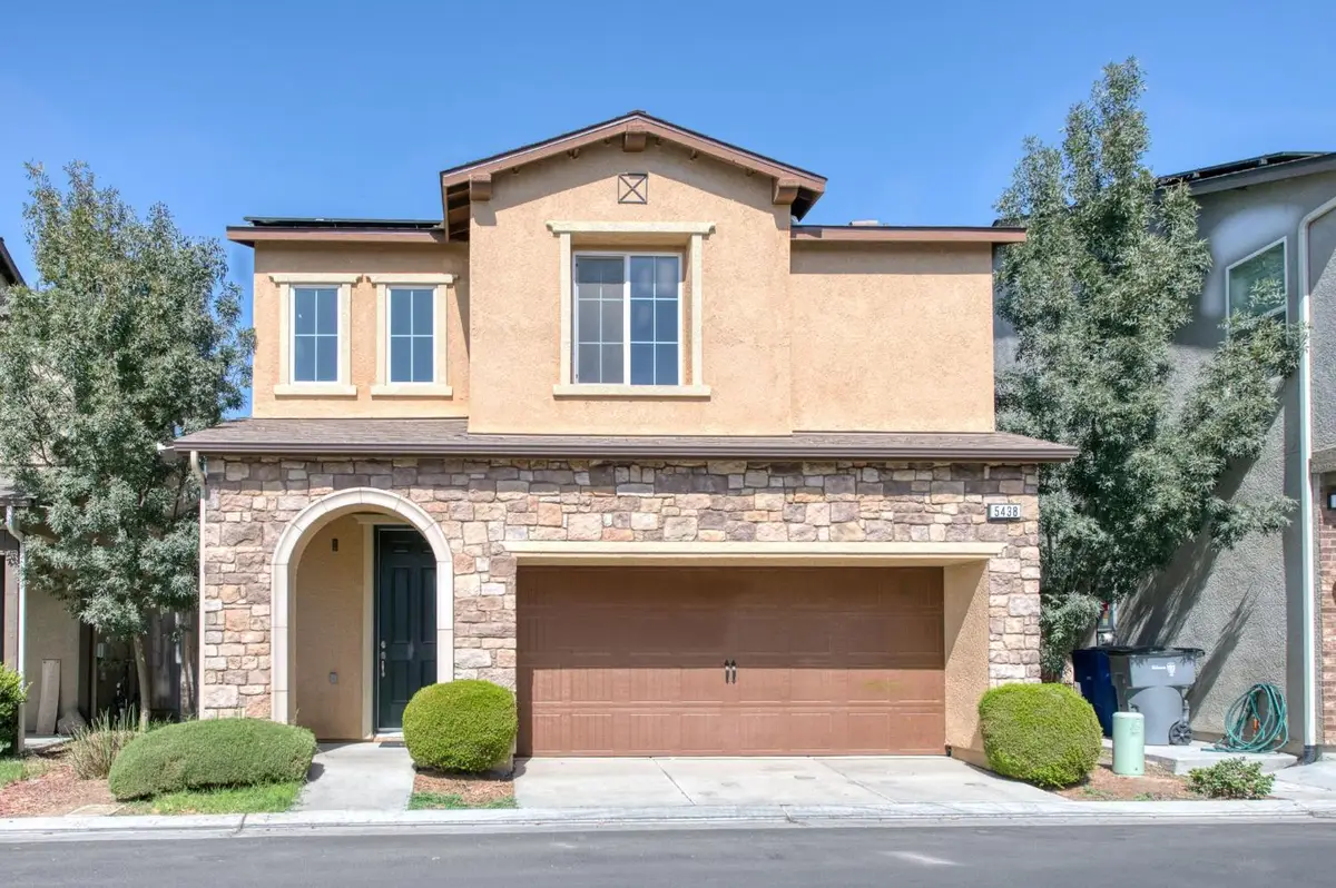 5438 W Santa Barbara Drive, Fresno, CA 93722 - #1