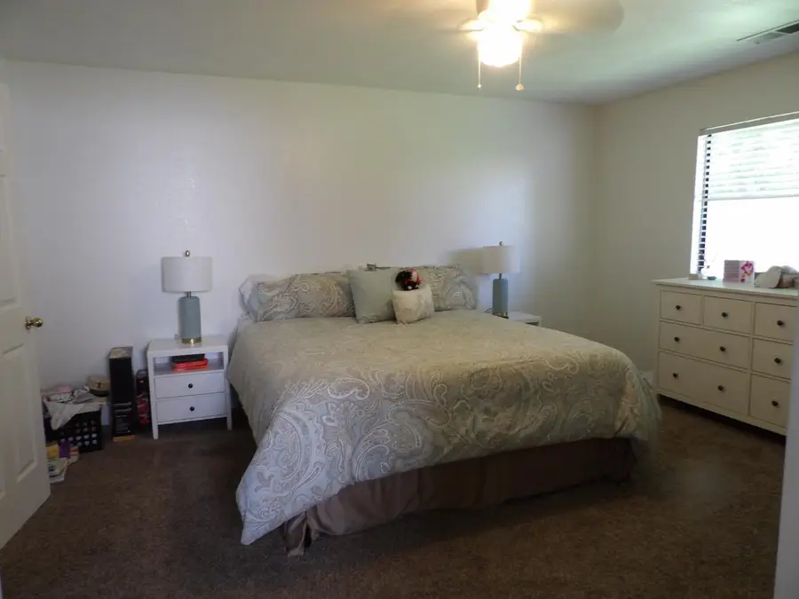 668 N Bundy Avenue, Clovis, CA 93611 - #2