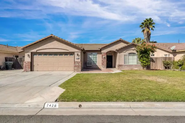 2426 S Larkin Avenue, Fresno, CA 93727