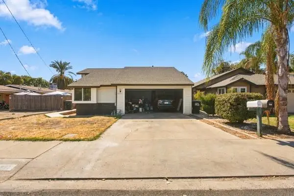4331 Myrtle Avenue W, Visalia, CA 93277 - #1