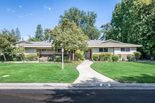 1630 W Robinwood Lane, Fresno, CA 93711