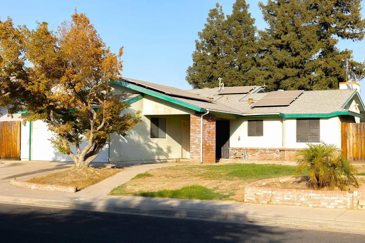 3585 Sunnyside Avenue, Clovis, CA 93611 - #1