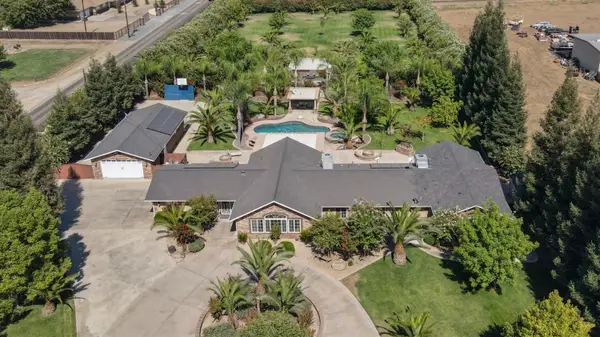 7010 S Frankwood Avenue, Reedley, CA 93654