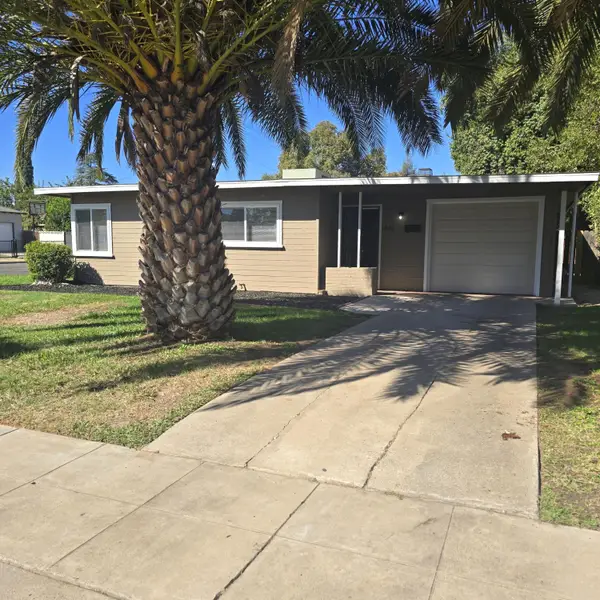 646 W Terrace Avenue, Fresno, CA 93705
