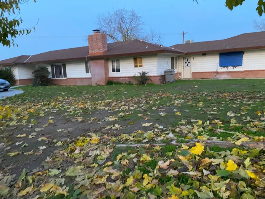 8220 N Fowler, Clovis, CA 93619 - #2