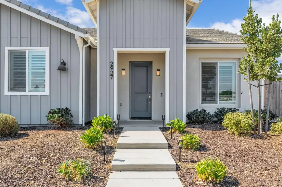 2937 22nd Avenue, Kingsburg, CA 93631 - #2