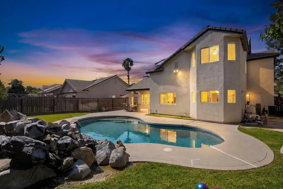 9740 N Whitney Avenue, Fresno, CA 93720 - #2