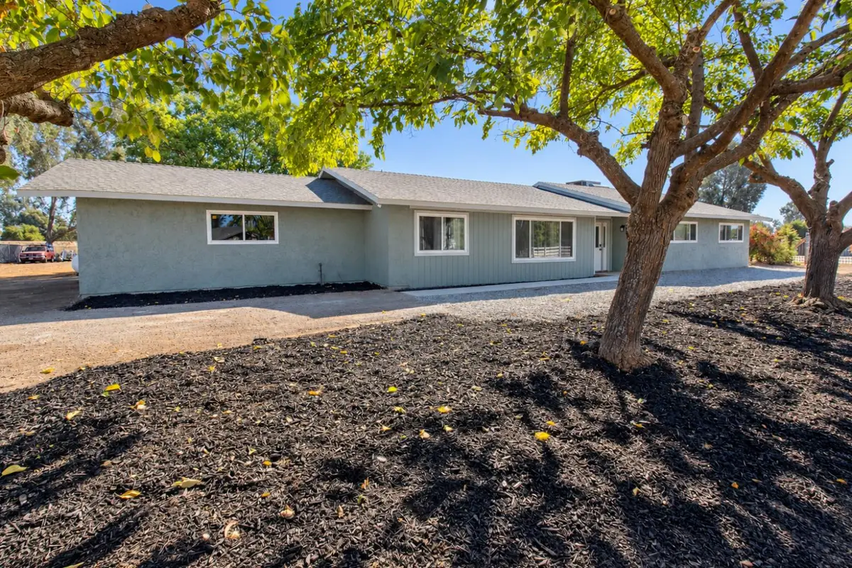 10858 N Armstrong Avenue, Clovis, CA 93619 - #1