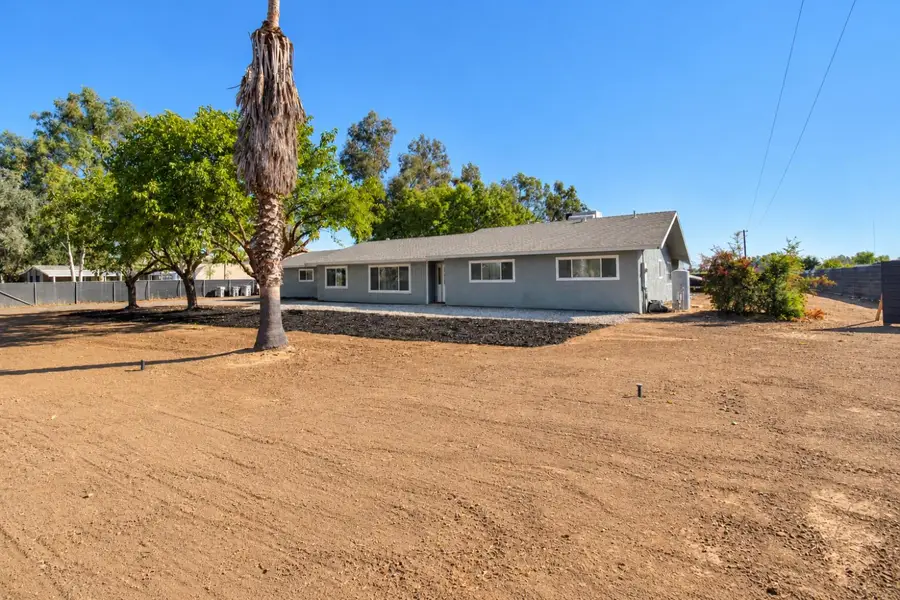 10858 N Armstrong Avenue, Clovis, CA 93619 - #3