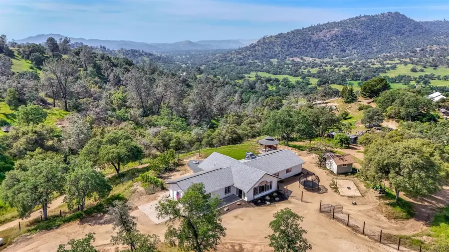 30833 Pennyroyal Lane, Prather, CA 93651 - #2