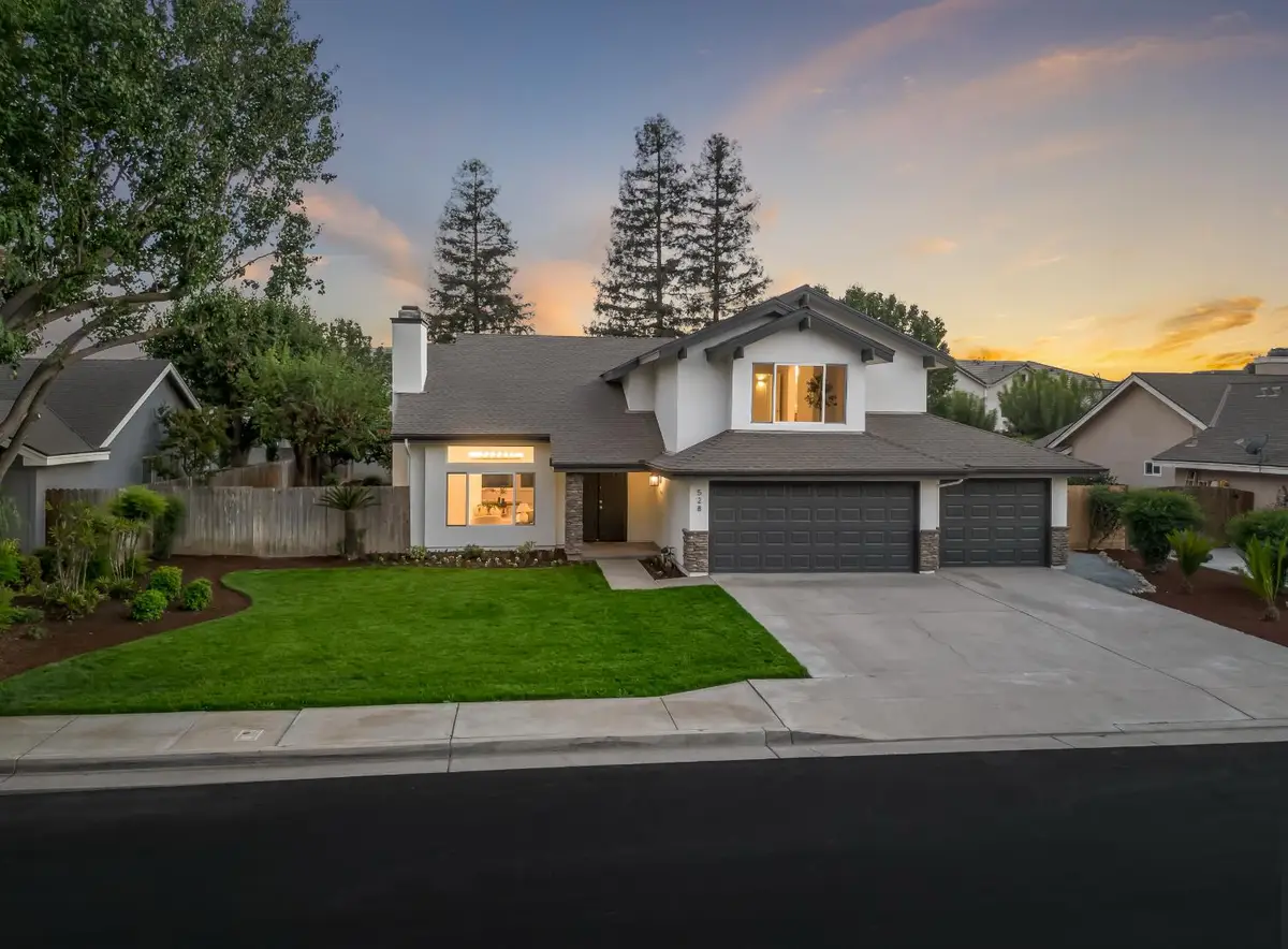 528 W Birch Avenue, Clovis, CA 93611 - #1