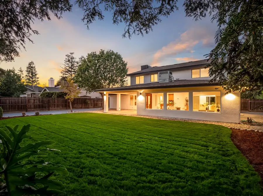 528 W Birch Avenue, Clovis, CA 93611 - #3