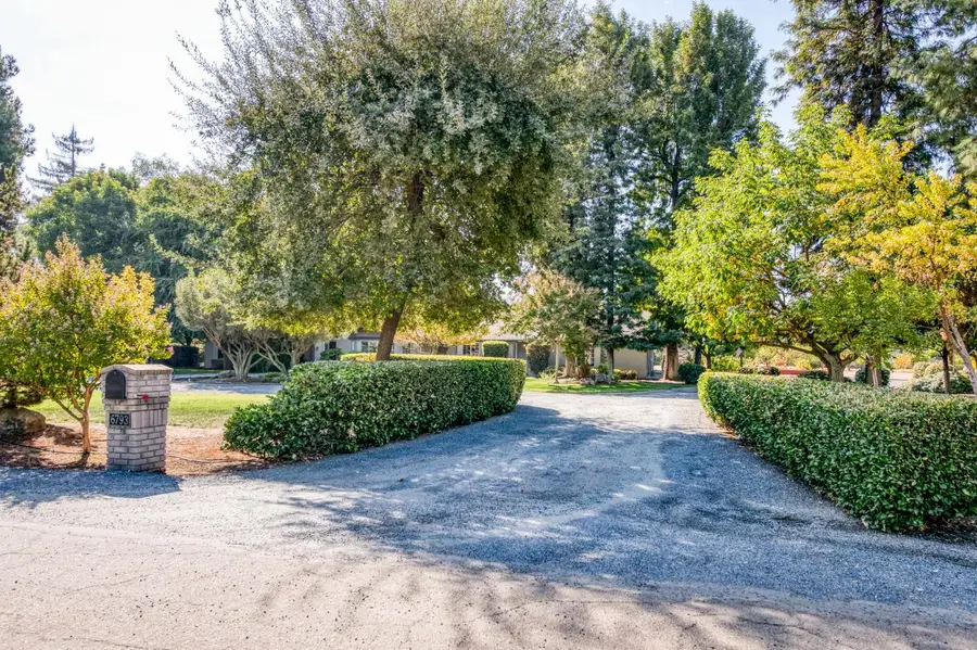 6793 E Cambridge Avenue, Fresno, CA 93727 - #2