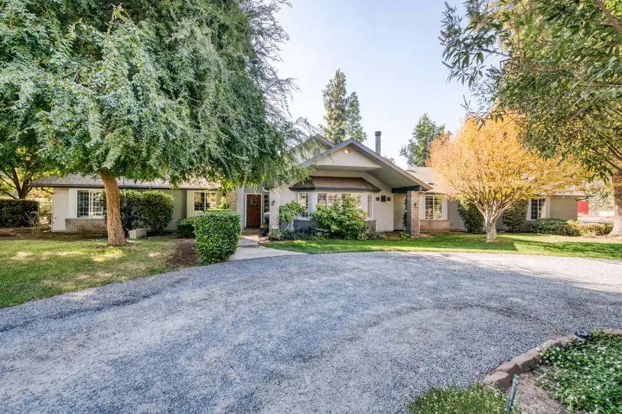 6793 E Cambridge Avenue, Fresno, CA 93727 - #3