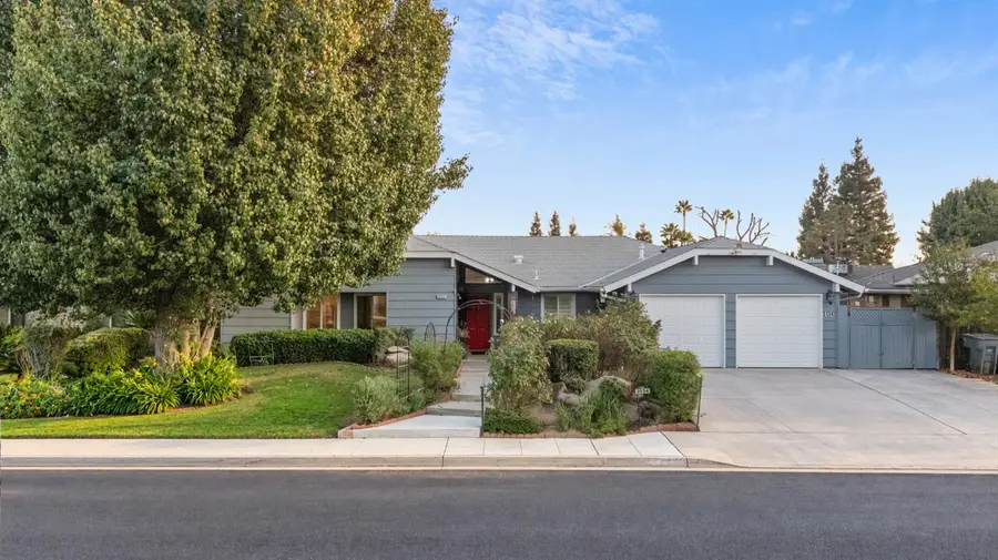 2134 San Jose Avenue, Clovis, CA 93611 - #2
