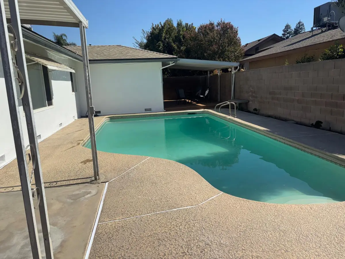 1621 W Holland N, Fresno, CA 93705 - #1