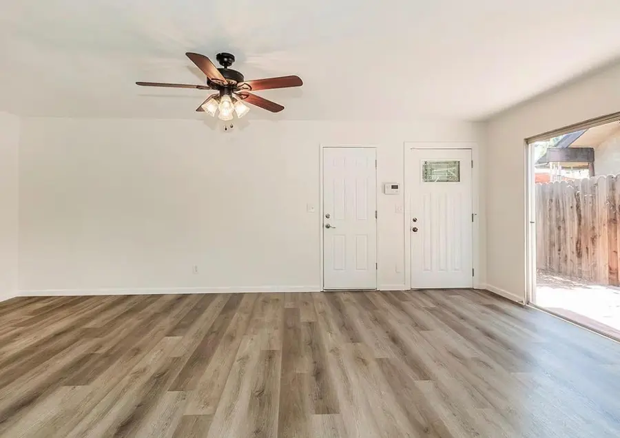82 W Sierra Avenue #102, Fresno, CA 93704 - #3