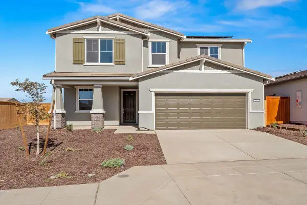 563 E Kennedy Street, Madera, CA 93638