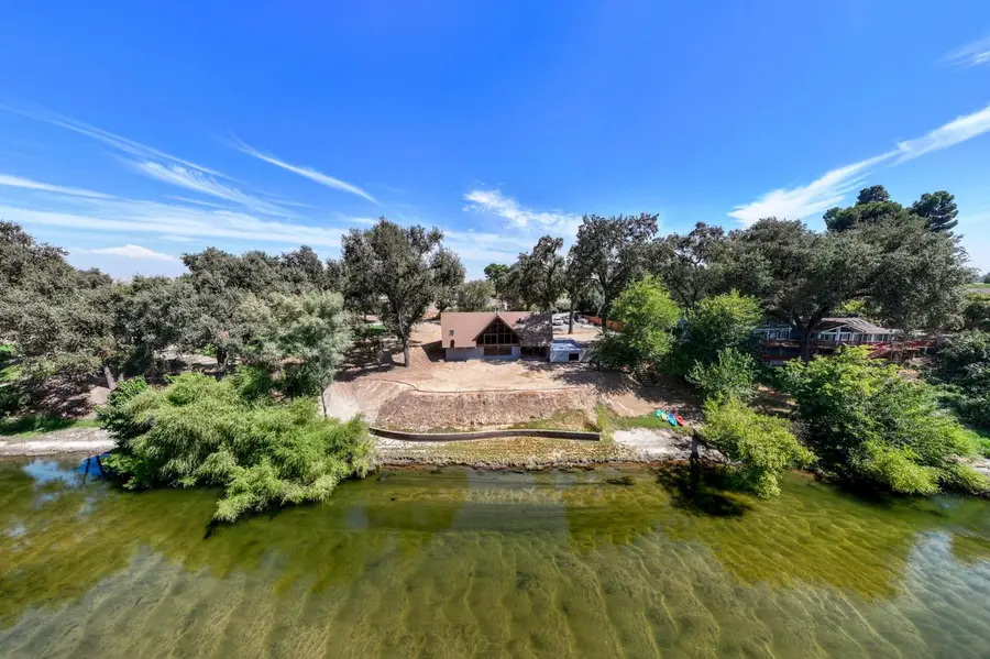 18144 E Floral Avenue, Reedley, CA 93654 - #2