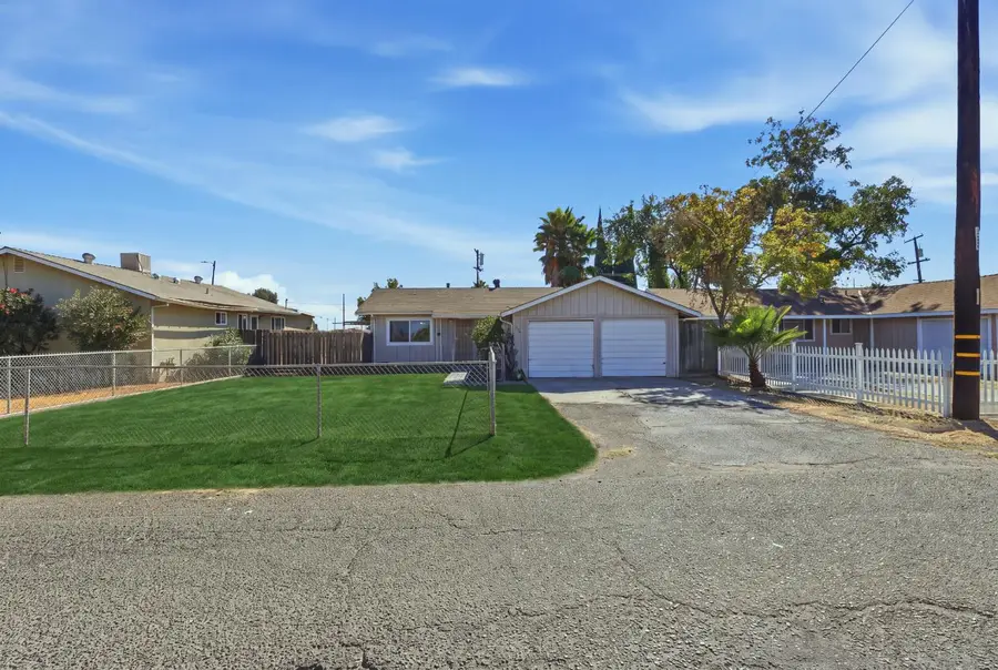 2075 Cabot Avenue, Merced, CA 95348 - #2