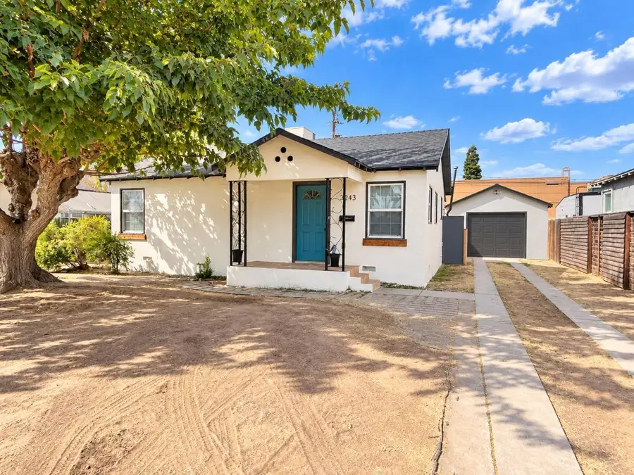 3243 E Platt Avenue, Fresno, CA 93702 - #2