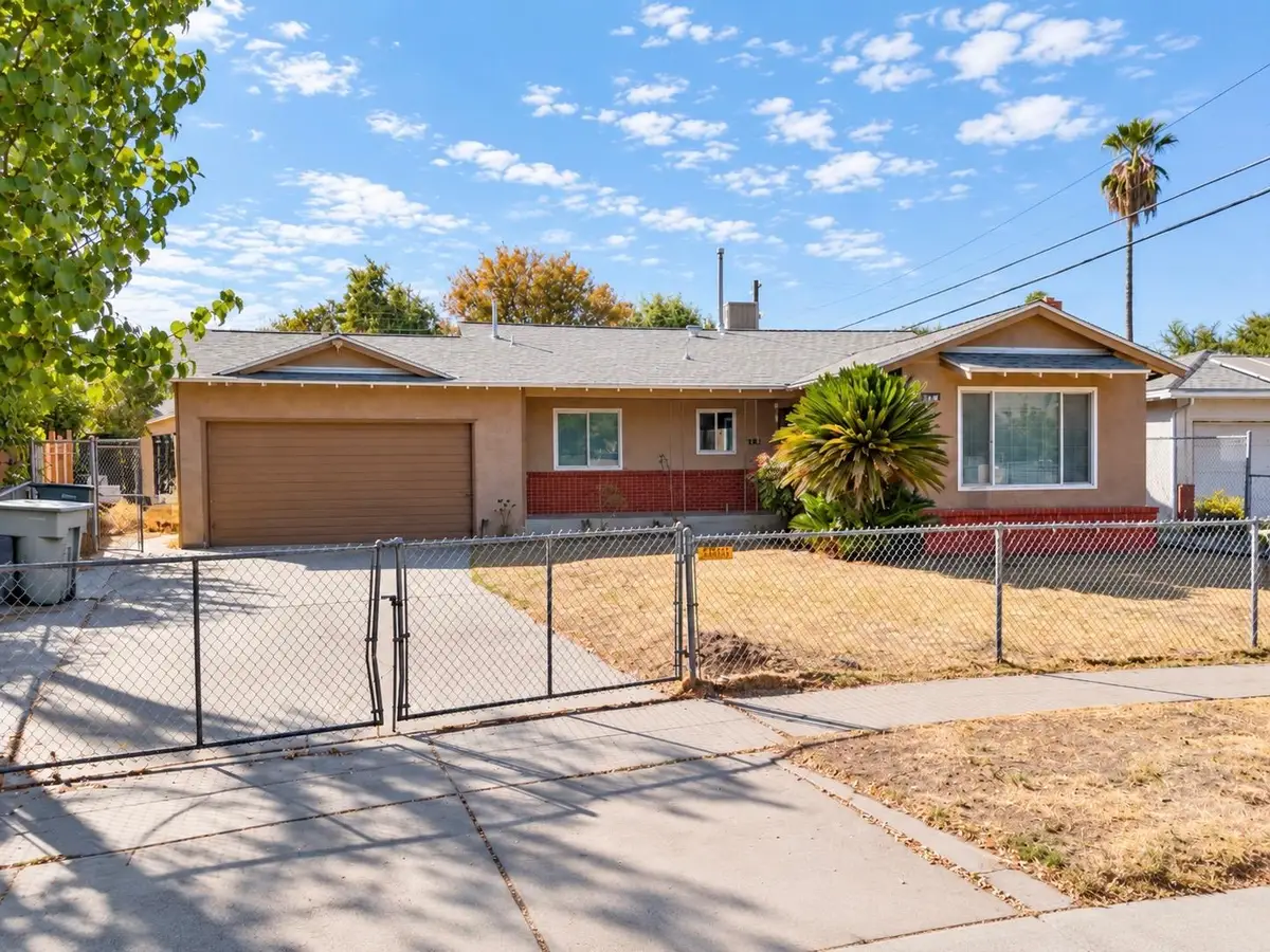 1648 S Recreation Avenue, Fresno, CA 93702 - #1