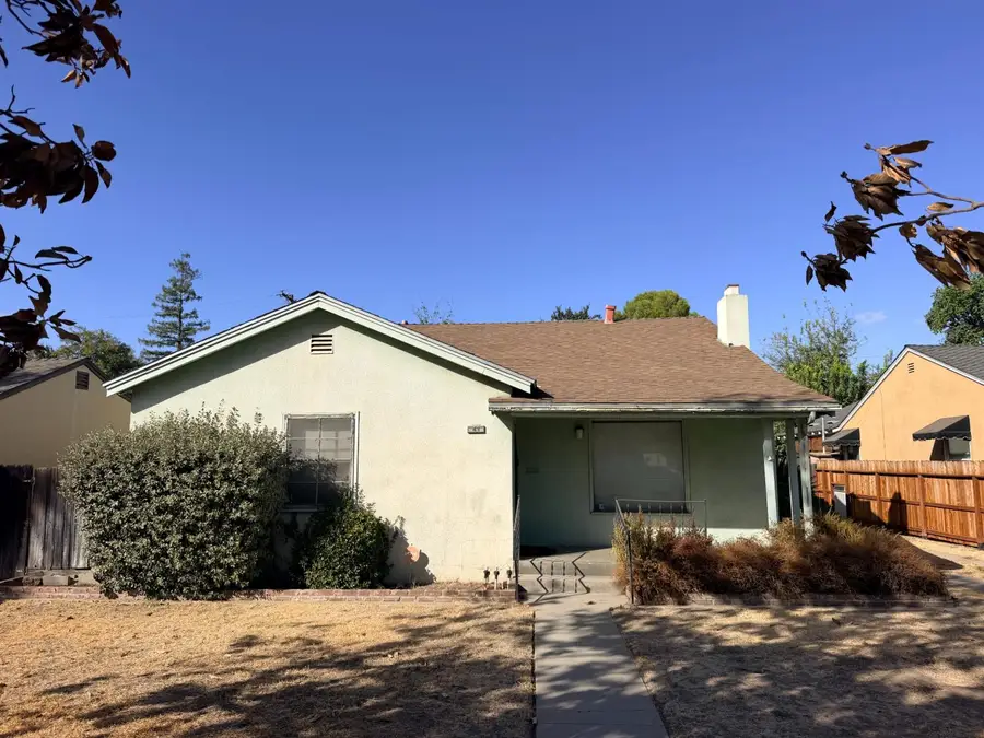 43 E Cortland Avenue, Fresno, CA 93704 - #2