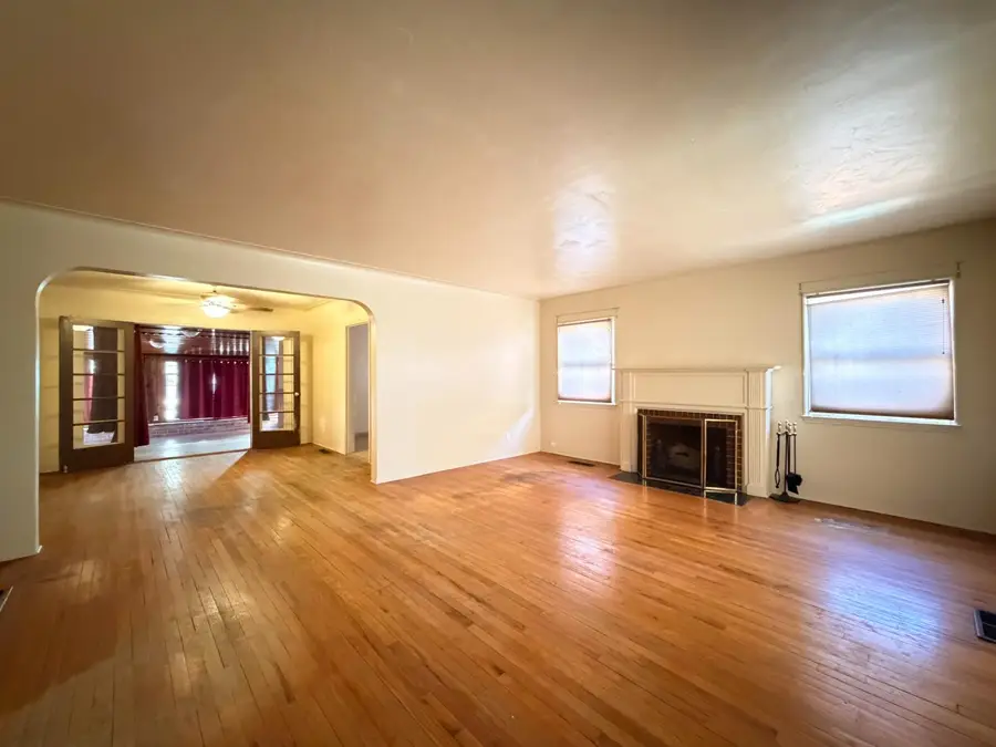 43 E Cortland Avenue, Fresno, CA 93704 - #3