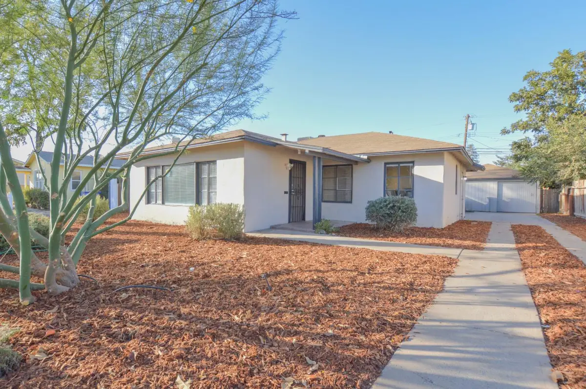 1220 W Vassar Avenue, Fresno, CA 93705 - #1