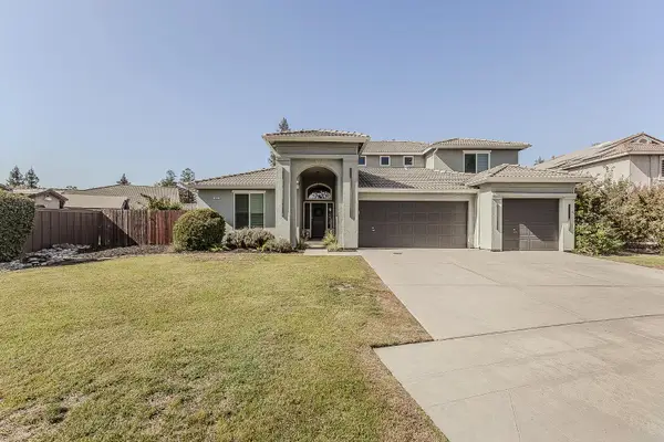 8359 N Classics Avenue, Fresno, CA 93720
