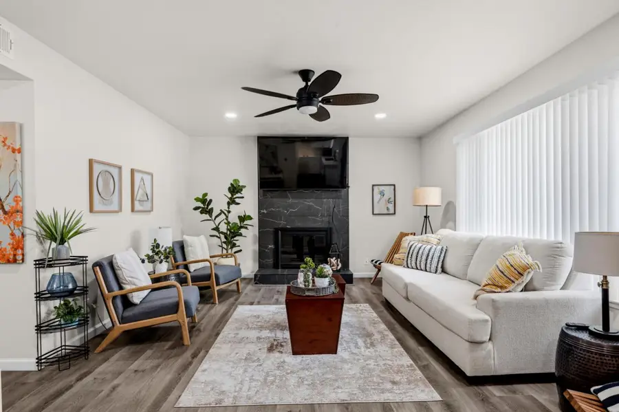 4728 E Dwight Way, Fresno, CA 93702 - #2