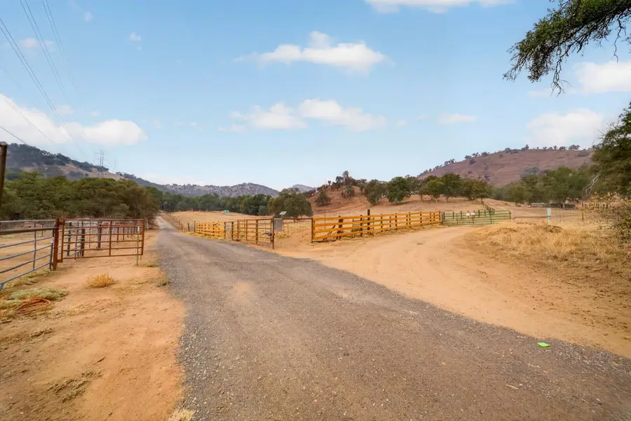 30340 Watts Valley Road, Tollhouse, CA 93667 - #2