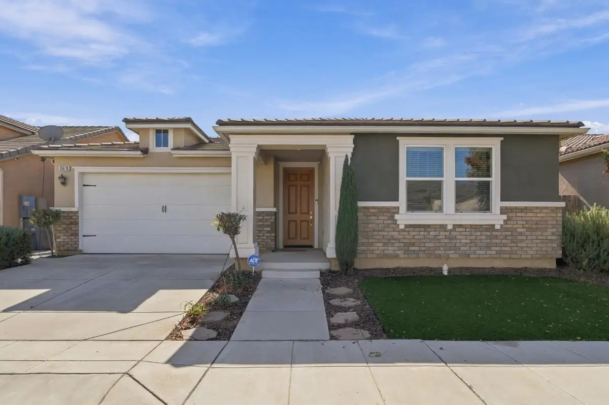 3878 Mecca, Clovis, CA 93619 - #1