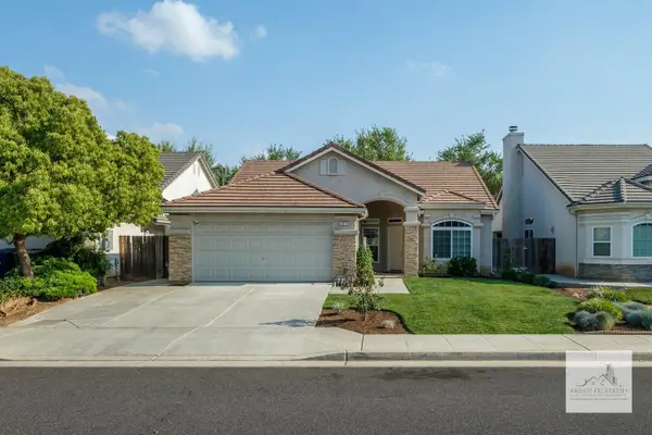 2915 E Eclipse Avenue, Fresno, CA 93720