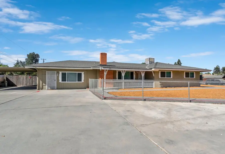 337 Chinowth, Visalia, CA 93291 - #2