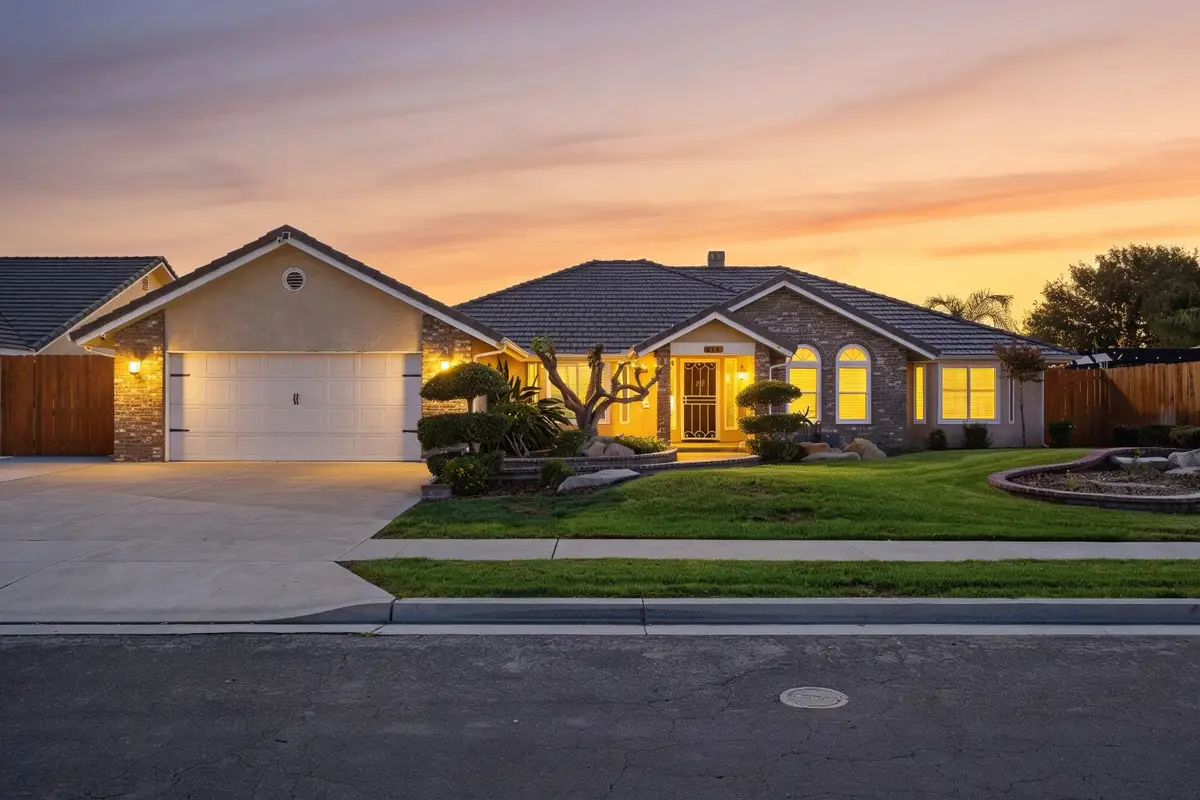 345 S Acacia Drive, Lemoore, CA 93245 - #1